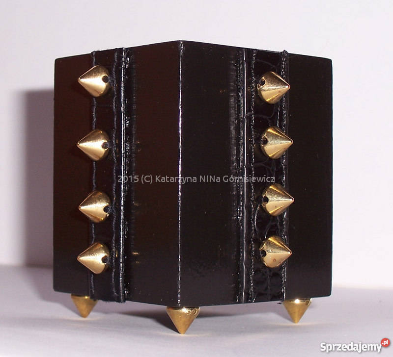 Niespotykane świeczniki na tealight złote ćwieki Kraków