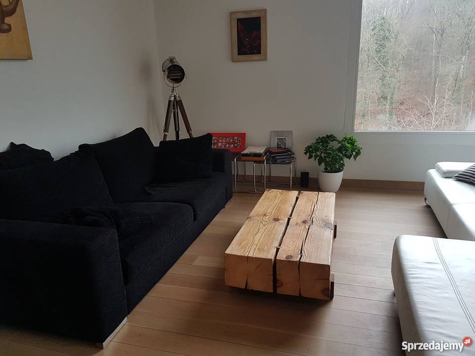 Stoły ze starego drewna świetnie pasujące do Warszawa