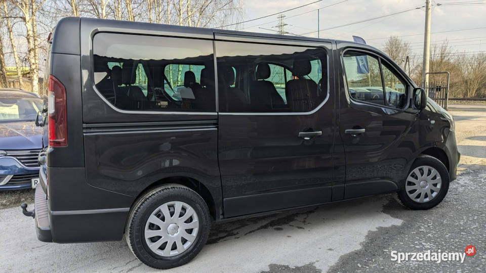 Opel Vivaro BUS 8Osób 16D125OPŁACONYBezwypadkowy śląskie sprzedam