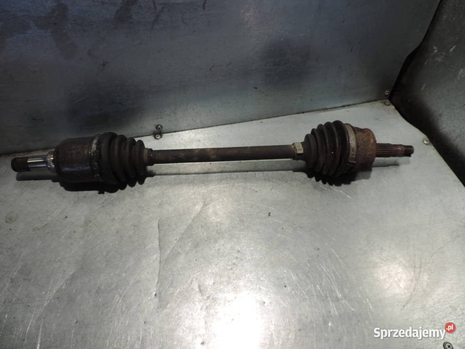 PÓŁOŚ LEWY PRZÓD KRÓTKA FIAT GRANDE PUNTO 14i osobowe sprzedam