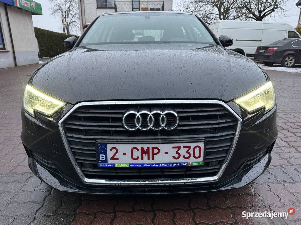 Audi A3 Sportback niski przebieg światła LED