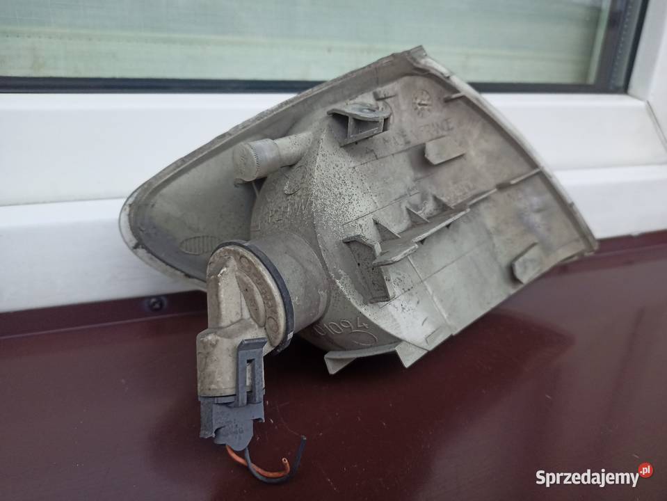Renault Megane Scenic 1 I kierunkowskaz kierunek osobowe Sieradz