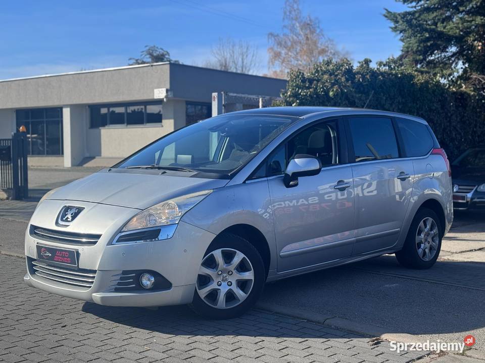Peugeot 5008 I 16 BENZYNA 2012 Klimatyzacja nieuszkodzony Częstochowa sprzedam