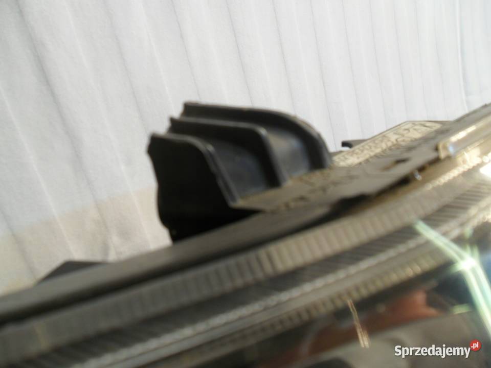 Xenon reflektor prawy TOYOTA AURIS 2008 2009 Lampy przednie Nowy Tomyśl