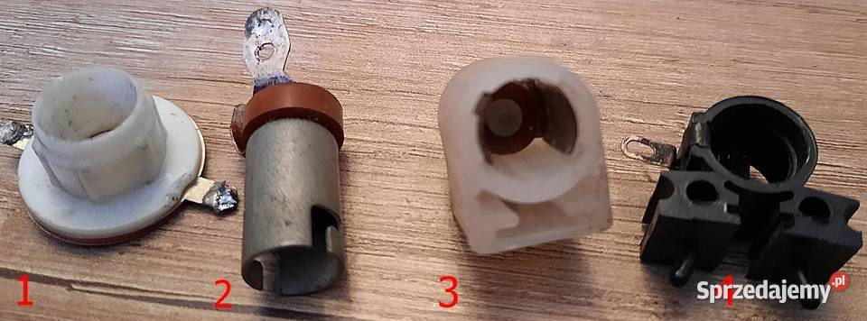 Oprawki żarówek radiowych z lat PRL Części i akcesoria Ostrów Wielkopolski sprzedam