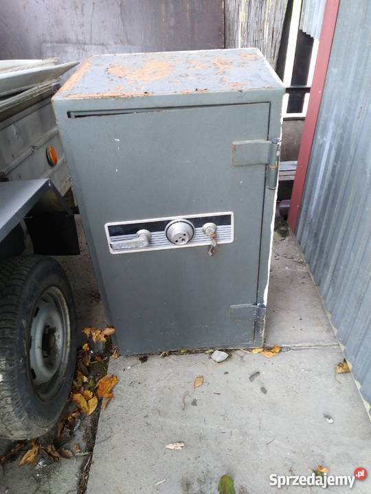 Sejf kasa pancerna PRL Kozy