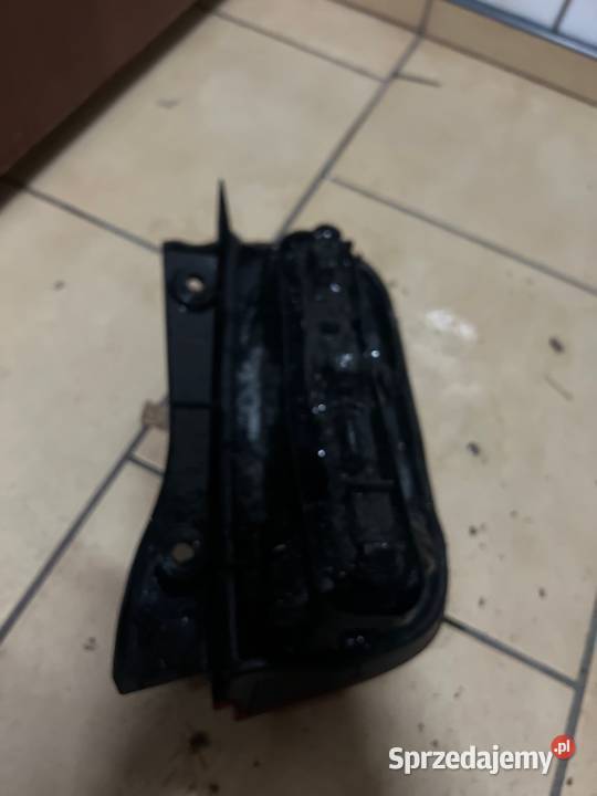 Lampa tył lewa nissan micra K 12 osobowe Margonin