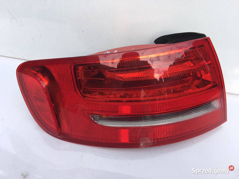 AUDI A4 B8 KOMBI LEWA LAMPA TYŁ Lampy tylne Ostroróg
