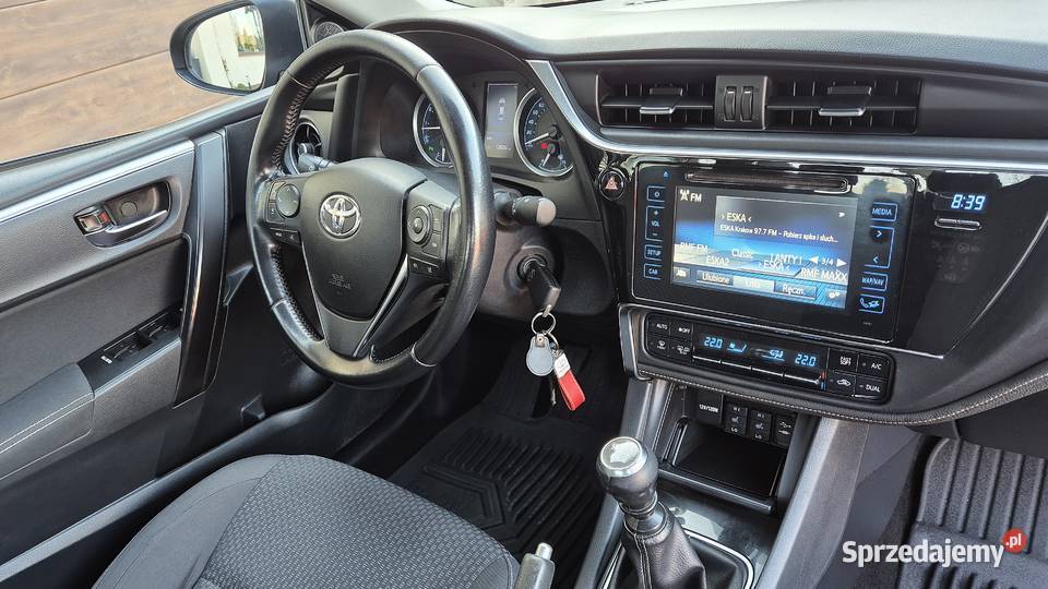 Toyota Corolla16 krajowa 1 właściciel Zarejestrowany w Polsce Kraków sprzedam