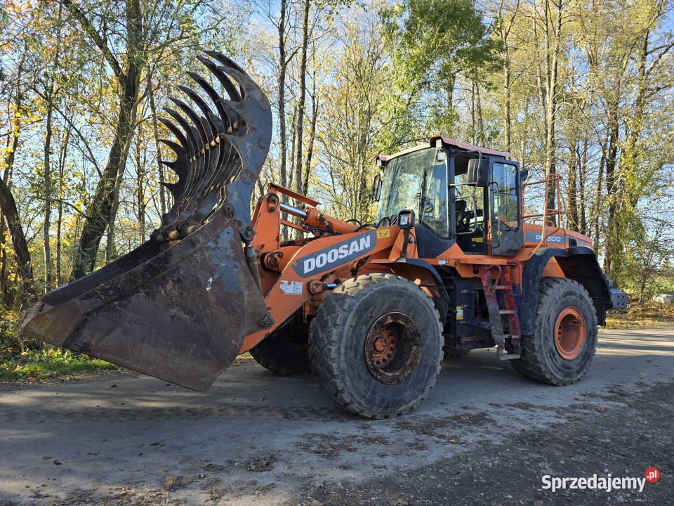 Ładowarka kołowa DOOSAN DL3003 5237 mth 2013 r Augustów