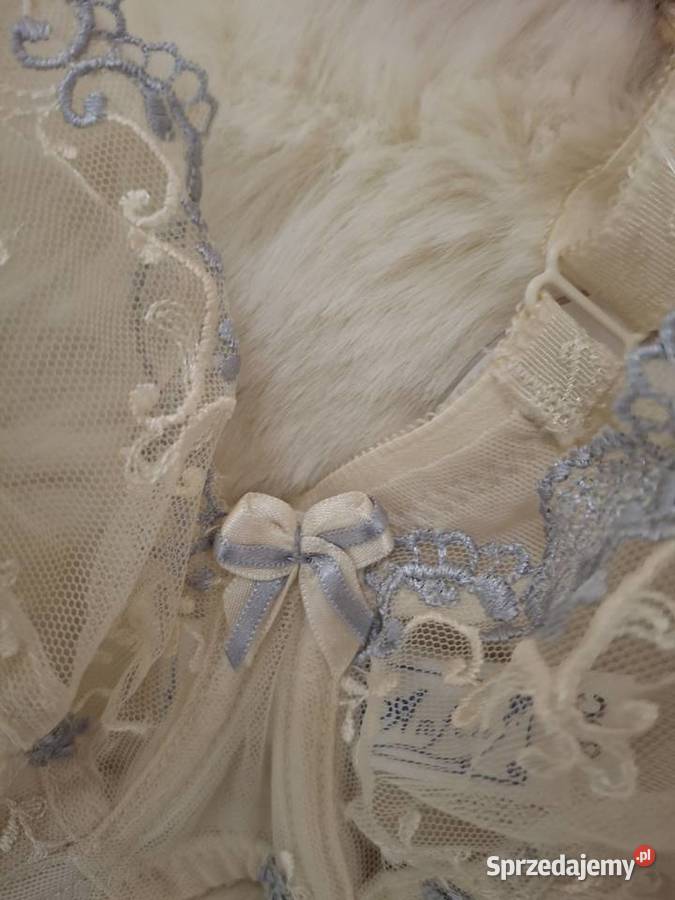 Biustonosz beżowy Anfen C Miseczka C Konin