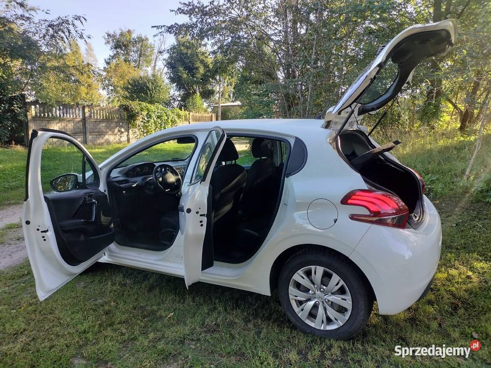 Peugeot 208 16 HDi polski salon 2018 Sierpc