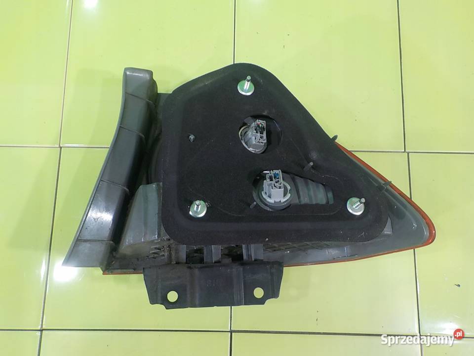 HONDA CIVIC VIII 14 DSI 07r SEDAN 4D lampa lewa Suków