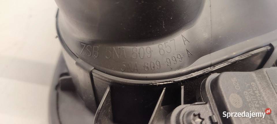 VW TIGUAN II KLAPKA WLEWU PALIWA LC5B 5NA809857A dolnośląskie sprzedam