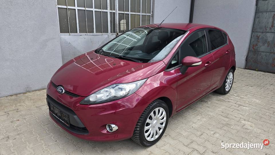 Ford Fiesta 125 Celebration 189000km Nowy Świętów