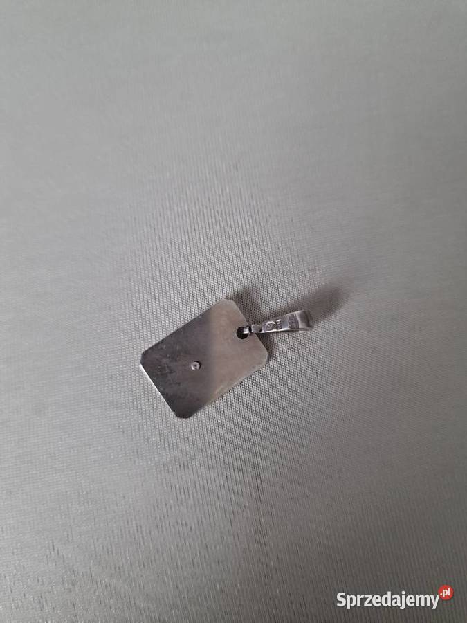 Zawieszka srebrna z Jezusem na krzyżu Pozostałe łódzkie Skierniewice