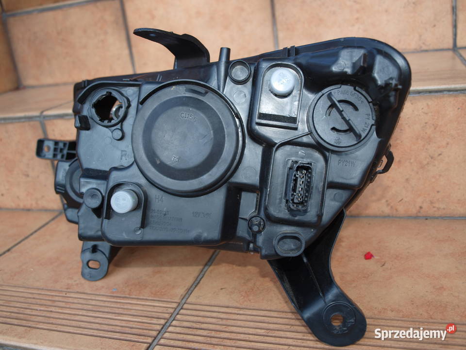 Dacia Sandero II lampa prawa przód zwykła 2012 Kalisz