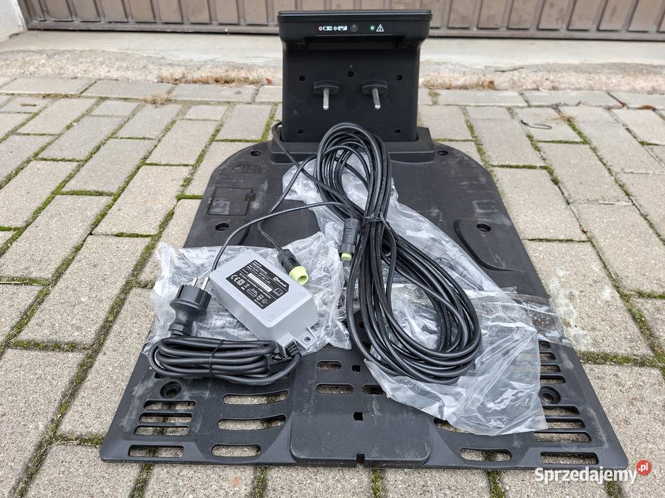 Baza stacja ładowania z bolcami do robota Giżycko