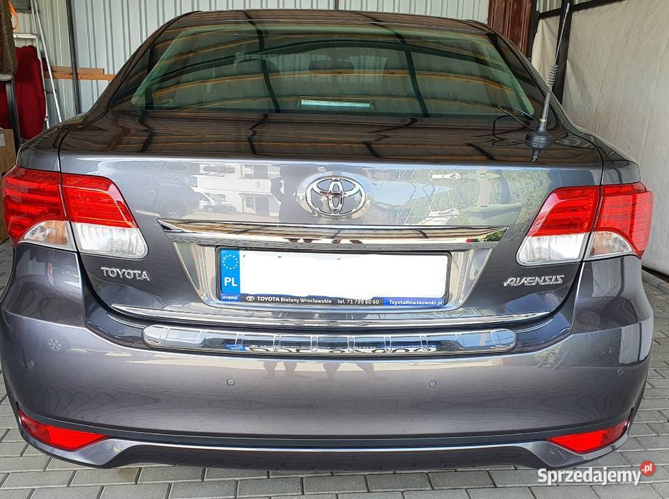 Toyota avensis zderzak tył z demontażu dolnośląskie Oleśnica sprzedam