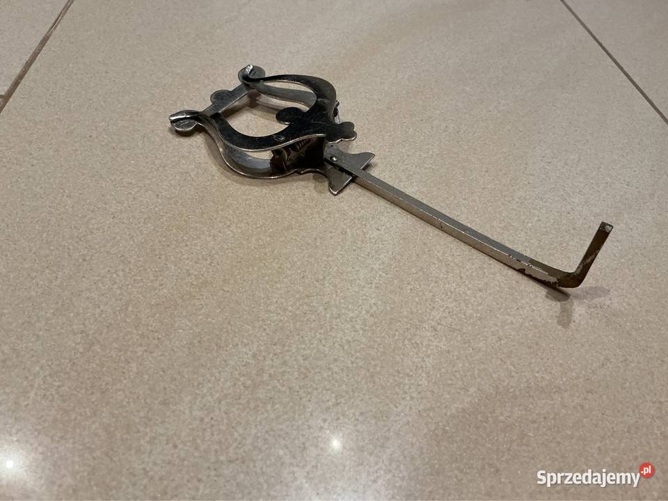 Lira Lirka Chwytak Metalowy na Nuty Nowa Sól