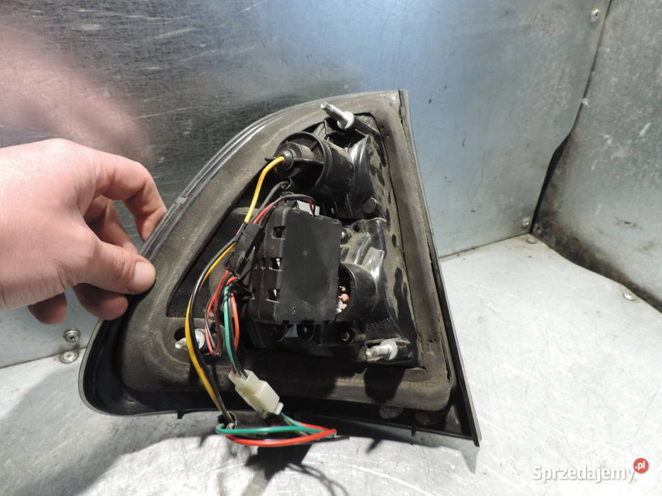 BMW E46 LIFT KOMBI LAMPA PRAWY TYŁ Nowy Sącz