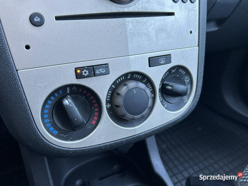 Opel Corsa klimatyzacja centralny el lusterka el