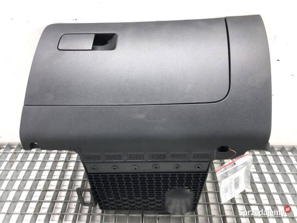 SCHOWEK PASAŻERA SKODA RAPID Hatchback PÓŁKA osobowe