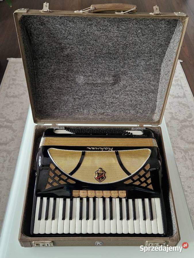Sprzedam Akordeon HOHNER Lucia IIIP 96 basowy z Jasienica sprzedam