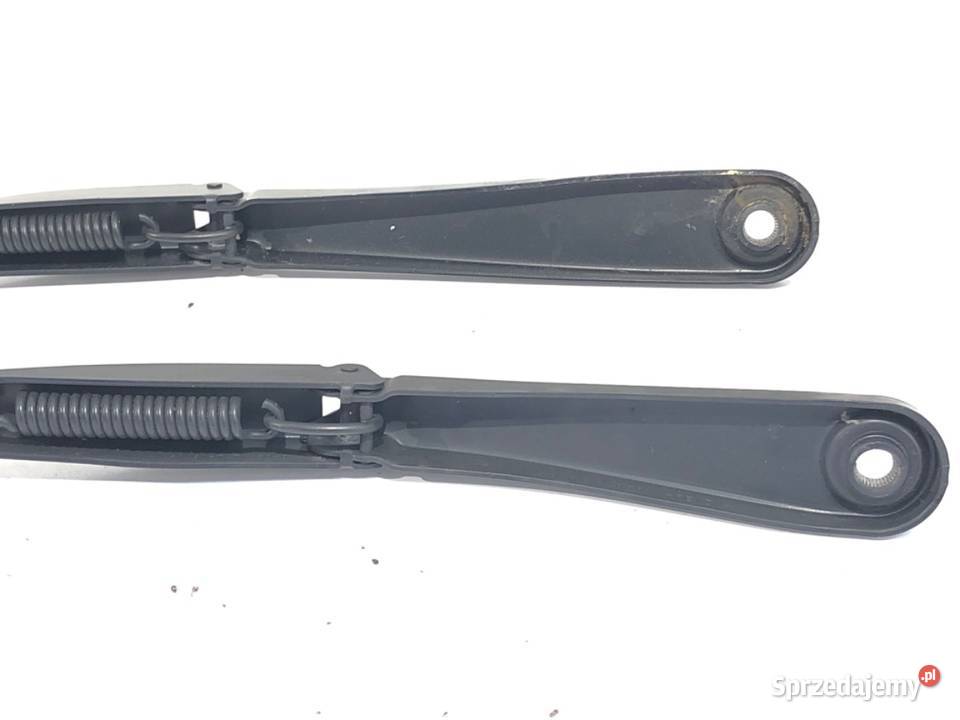 RAMIĘ WYCIERACZKI KOMPLET PRZÓD BMW G30