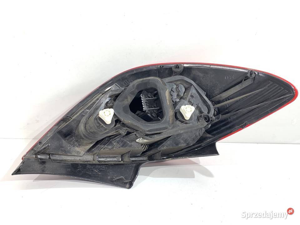 LAMPA PRAWY TYŁ OPEL CORSA D 13269051 Hatchback