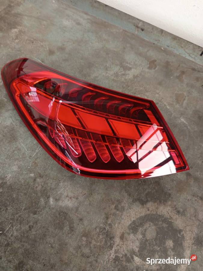 Lampa tylna lewa Mercedes w 206 sedan sprzedam