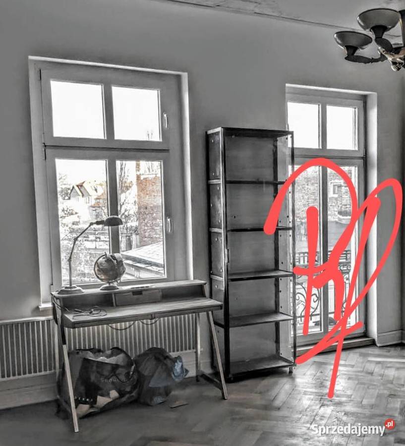 Witryna LOft malowana proszkowo 200cm