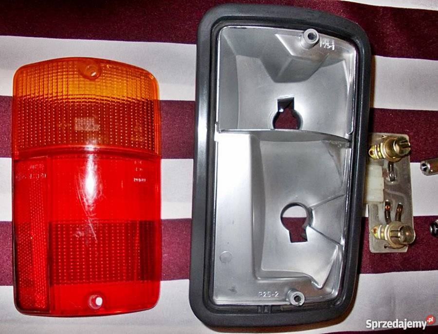 Lampa tylna zespolona prawa Fiat 126 Bis Elegant Oświetlenie Ostrów Wielkopolski