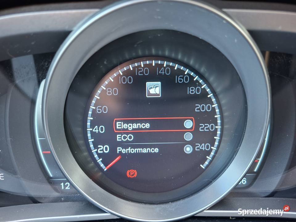 Volvo V40 16d FULL Hatchback V40 Słupno sprzedam