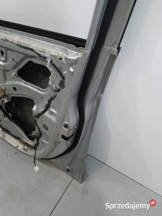 DRZWI PRAWE PRZÓD NH700M Honda FRV I 20042009 Rok produkcji 2006 świętokrzyskie