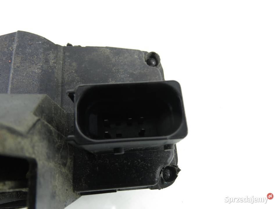 ZAMEK PRAWY PRZEDNI SAAB 93 II małopolskie