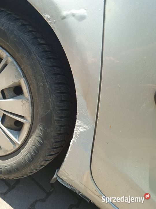 Toyota yaris 13 6 biegów lpg Salon 99KM Żywiec