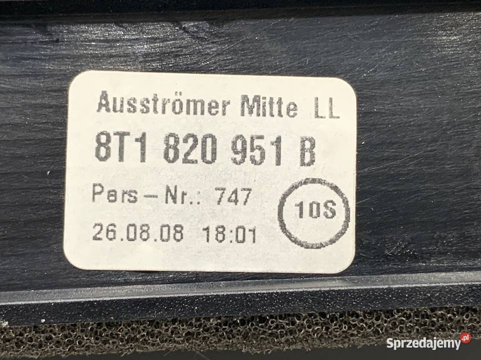 KRATKA NAWIEWU PRZÓD AUDI A4 B8 8T1820951B osobowe