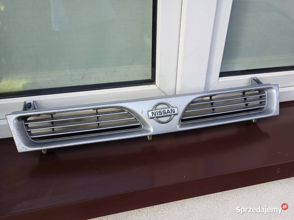 Nissan Sunny N14 grill atrapa przednia chłodnicy łódzkie Sieradz