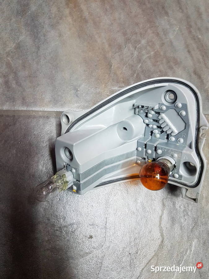 AUDI A4 B8 KOMBI WKLAD LAMPY TYL PRAWY LED wielkopolskie Turek sprzedam