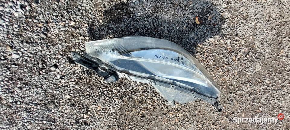 Nissan nv200 NV 200 REFLEKTOR lampa przód prawa Wrocław