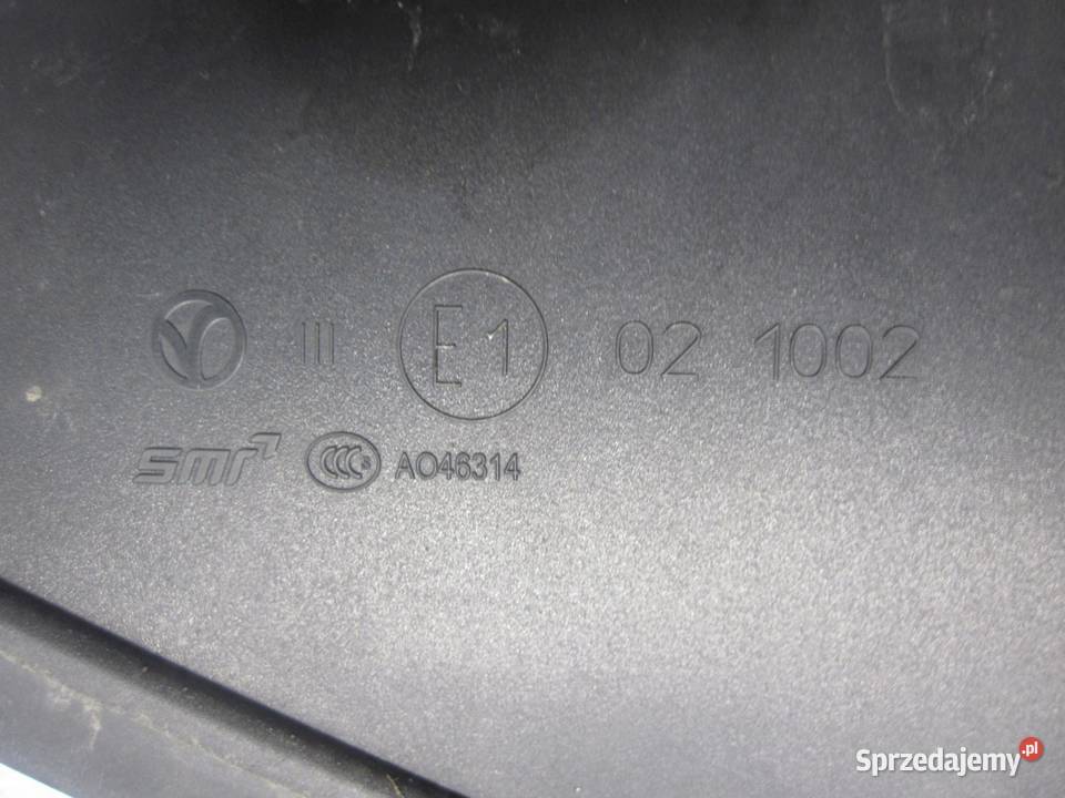 INSIGNIA A I LIFT 10r lusterko prawe 13269576