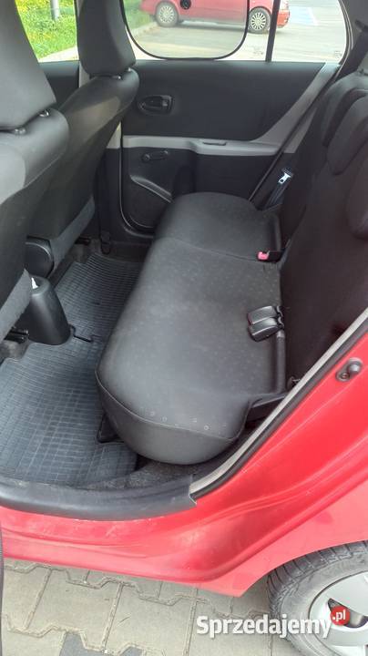 Sprzedam Toyotę Yaris z 2006 r 10 benzyna 184000 mazowieckie Piaseczno