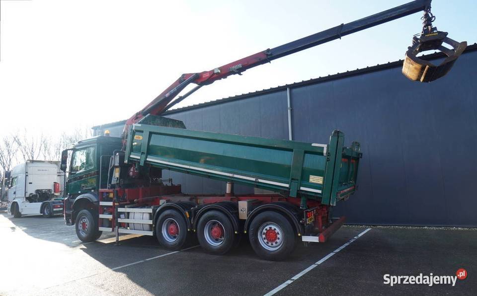 4 osiowa wywrotka 8x4 z dwigiem Z Mercedes Warszawa sprzedam