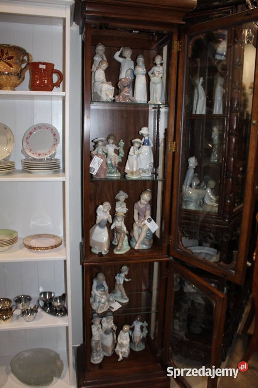 Dębowa witryna z XXw 638 FiaF Szczecin