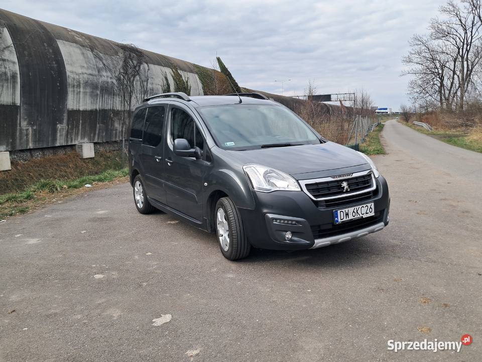 Peugeot Partner Tepee Outdoor 16 BlueHDI 120 przyciemniane szyby Wrocław sprzedam
