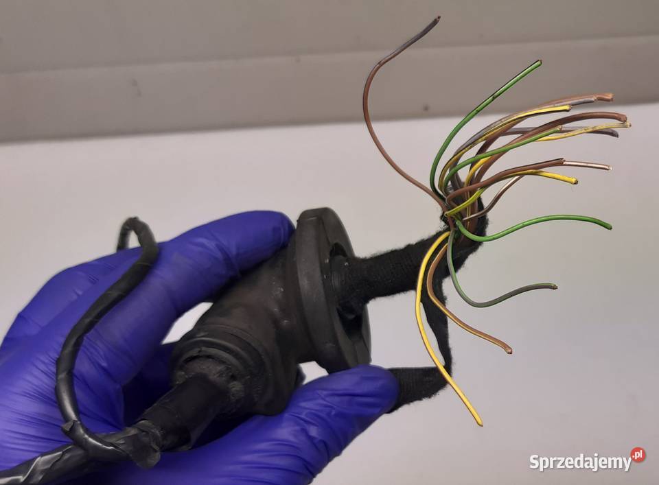 WIĄZKA CZUJNIKÓW PARKOWANIA PDC TYŁ BMW E87 Mielęcin