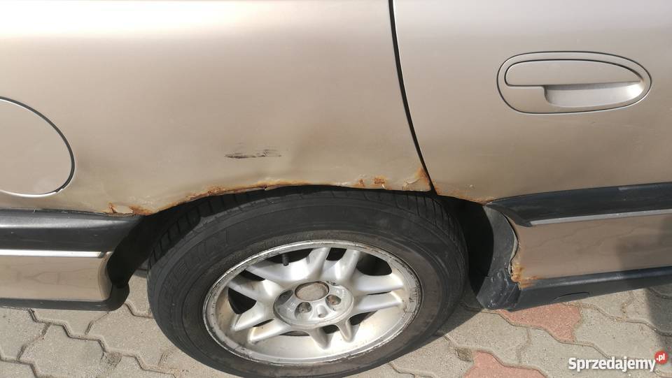 Opel Omega b 20 16v benzyna wyposażenie limuzyna Rok produkcji 1998 Białystok