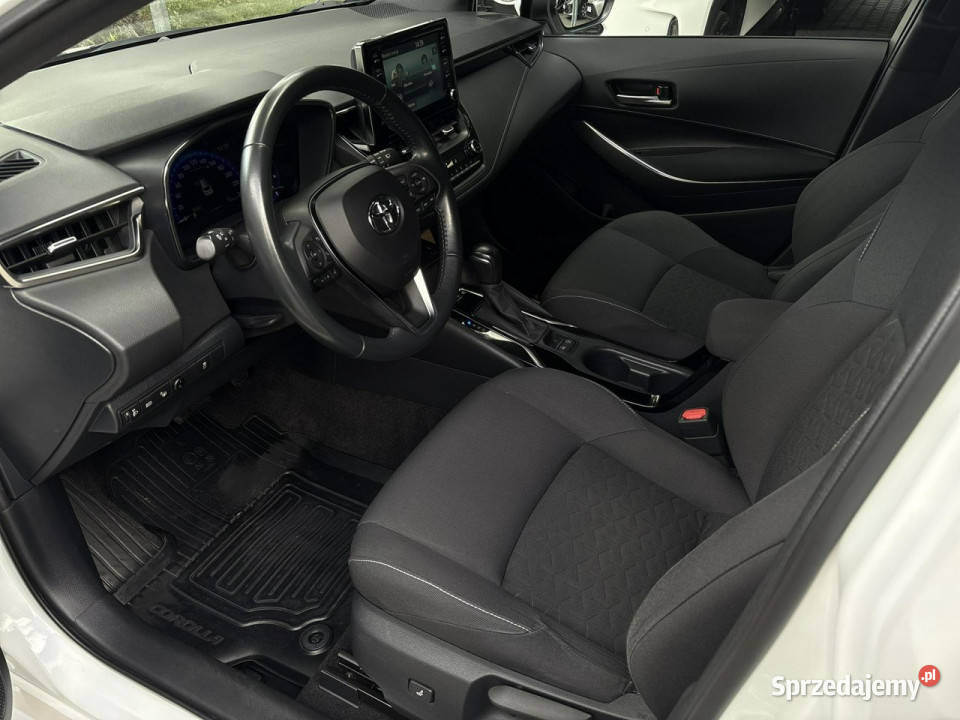 Toyota Corolla 18 Hybrid COMFORT TECH salon isofix Warszawa