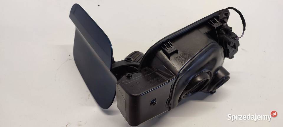 VW TIGUAN KLAPKA WLEWU PALIWA LP5J 5NA809857A Klapki wlewu paliwa